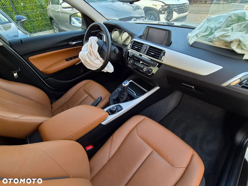 BMW Seria 1 120d Edition Metropolitan - 12