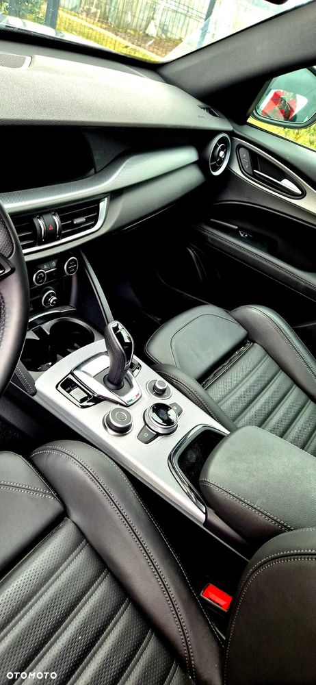 Alfa Romeo Stelvio 2.0 Turbo Veloce Q4 - 8