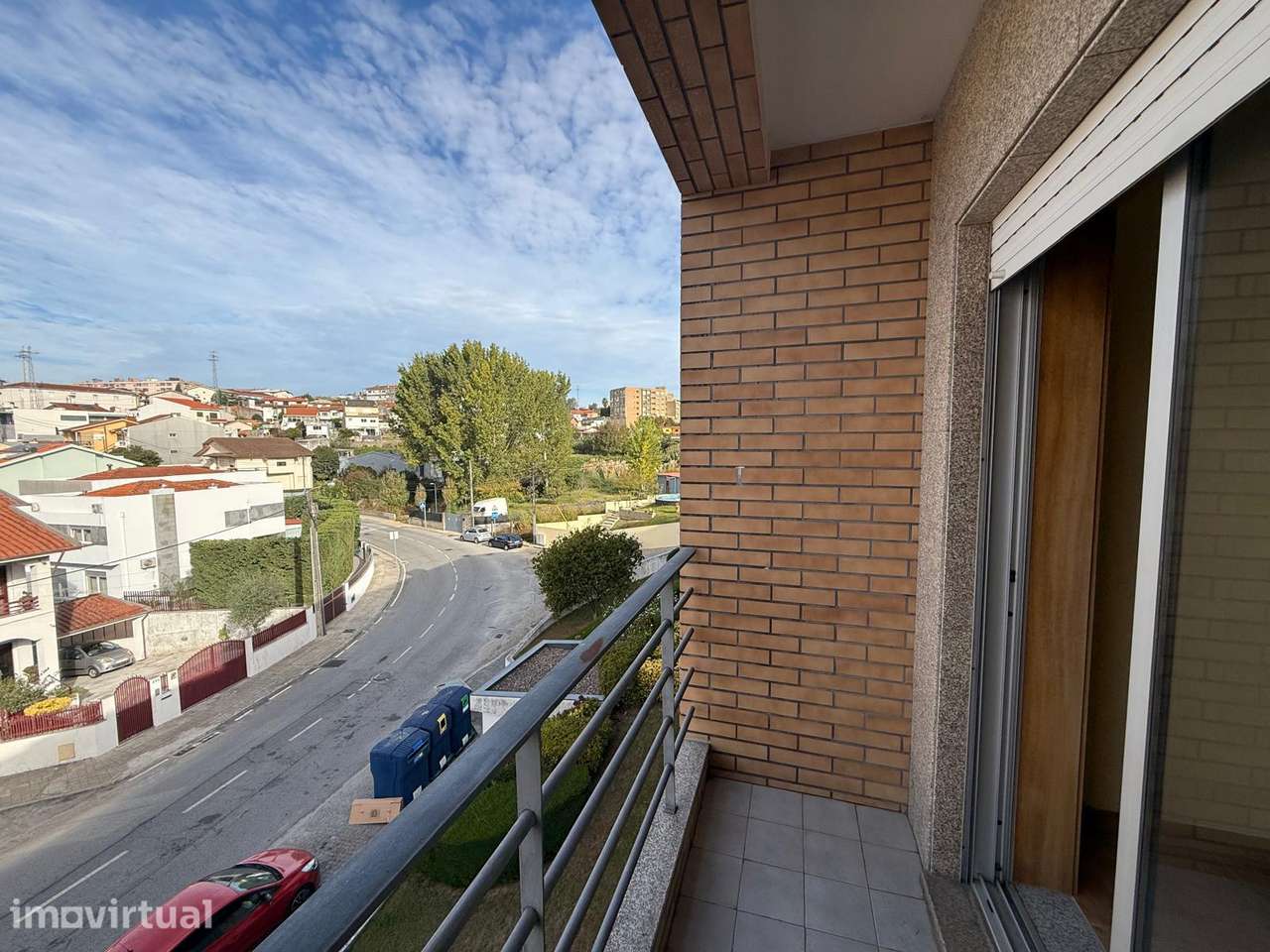 T2 em Valbom - Gondomar. Garagem, 2 frentes . Nascente-Poente - Grande imagem: 3/24
