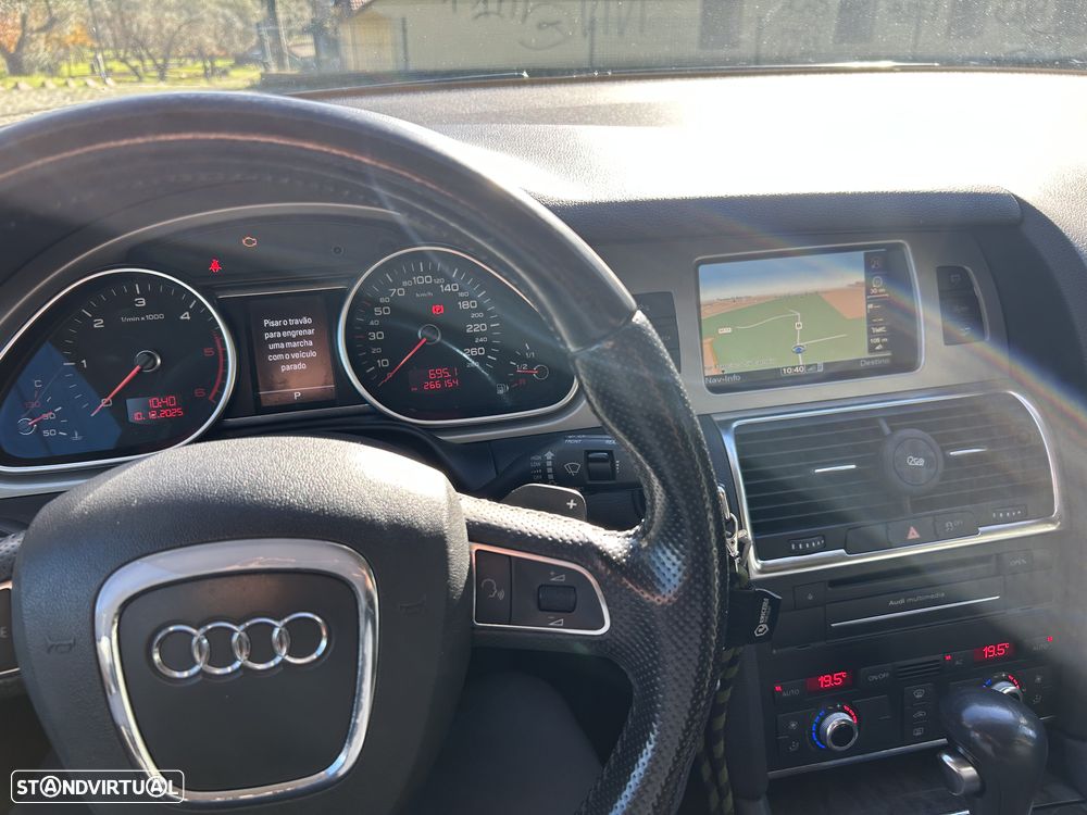 Audi Q7 3.0 V6 TDi quattro Tiptronic - 13