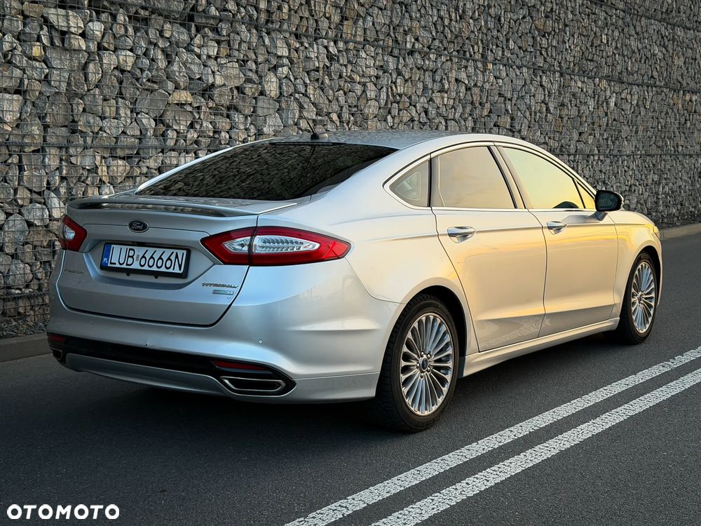 Ford Fusion - 7