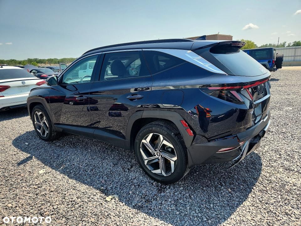 Hyundai Tucson - 2