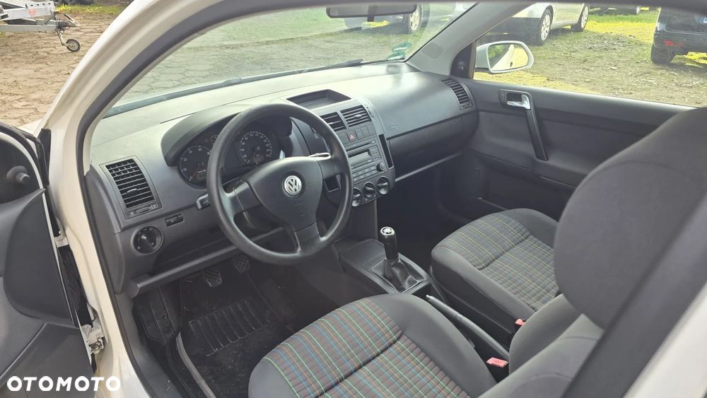 Volkswagen Polo 1.2 Team - 13