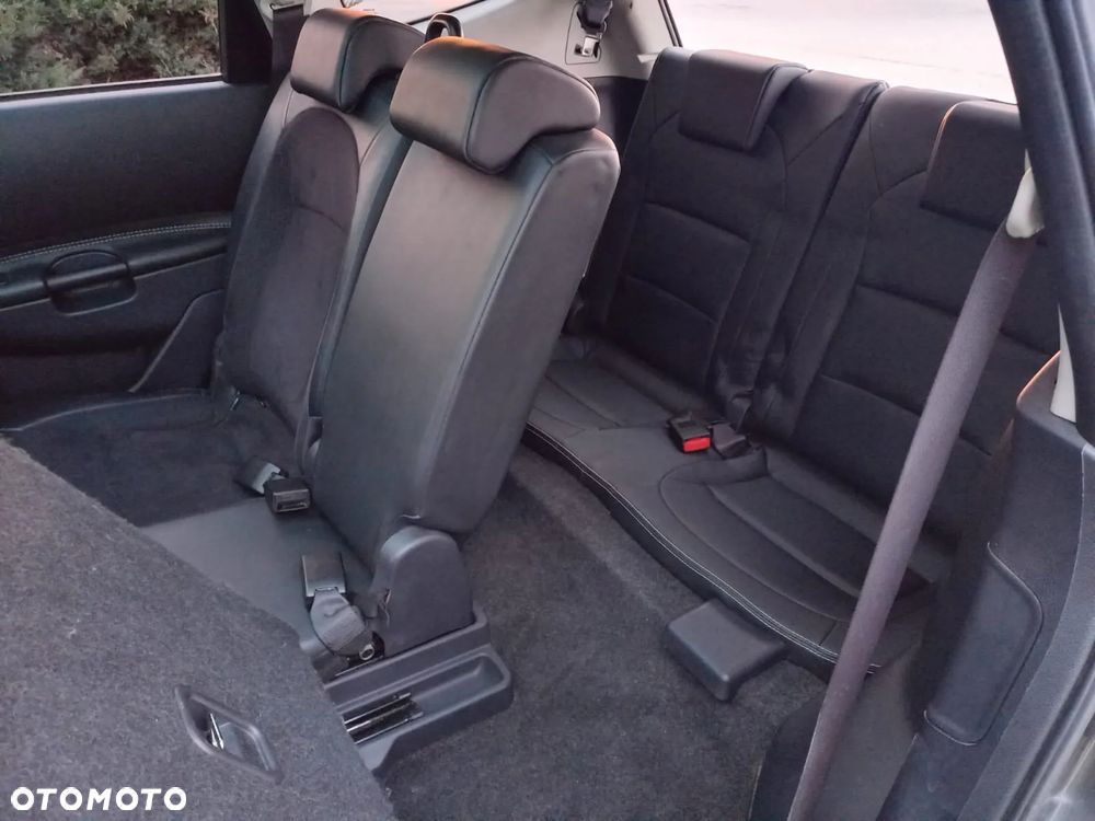 Nissan Qashqai+2 - 19