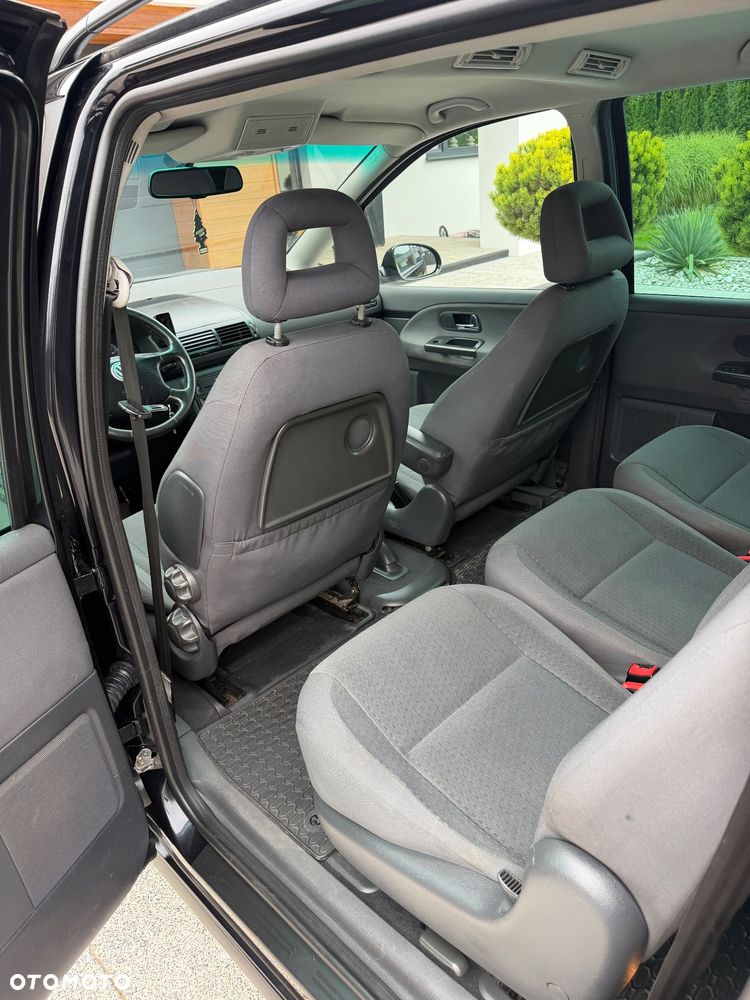 Volkswagen Sharan 2.0 TDI Comfortline - 8