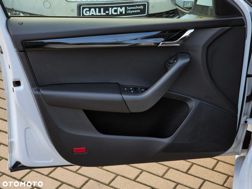 Skoda Octavia 1.5 TSI ACT Style DSG - 17