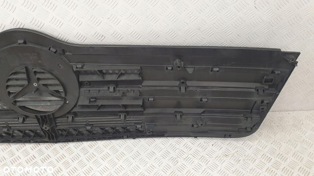 Mercedes Atego W967 3 2013- Grill Atrapa - 7