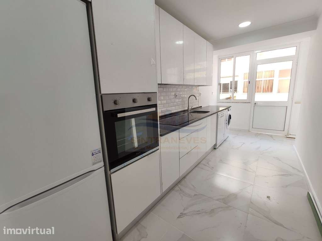 T3 totalmente remodelado, Venda Nova, com logradouro - Grande imagem: 2/14