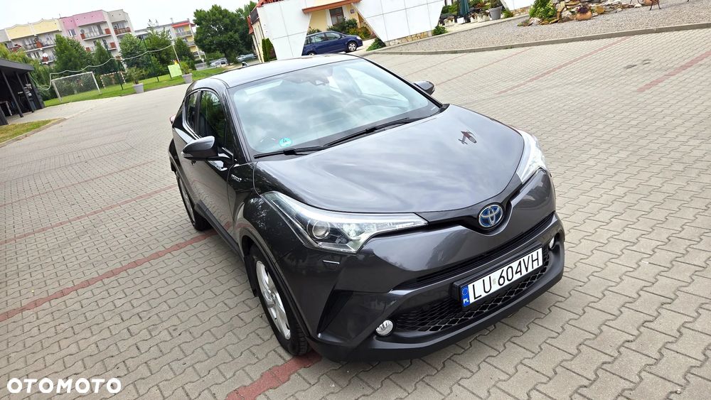 Toyota C-HR Business-Edition - 10