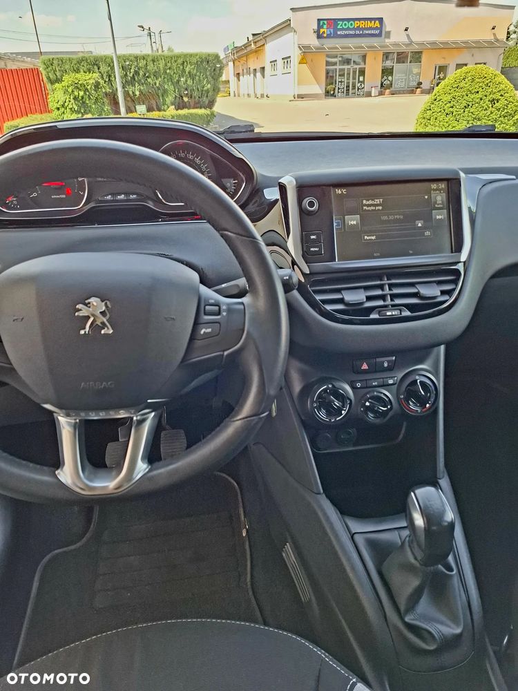 Peugeot 208 82 VTI Style - 14