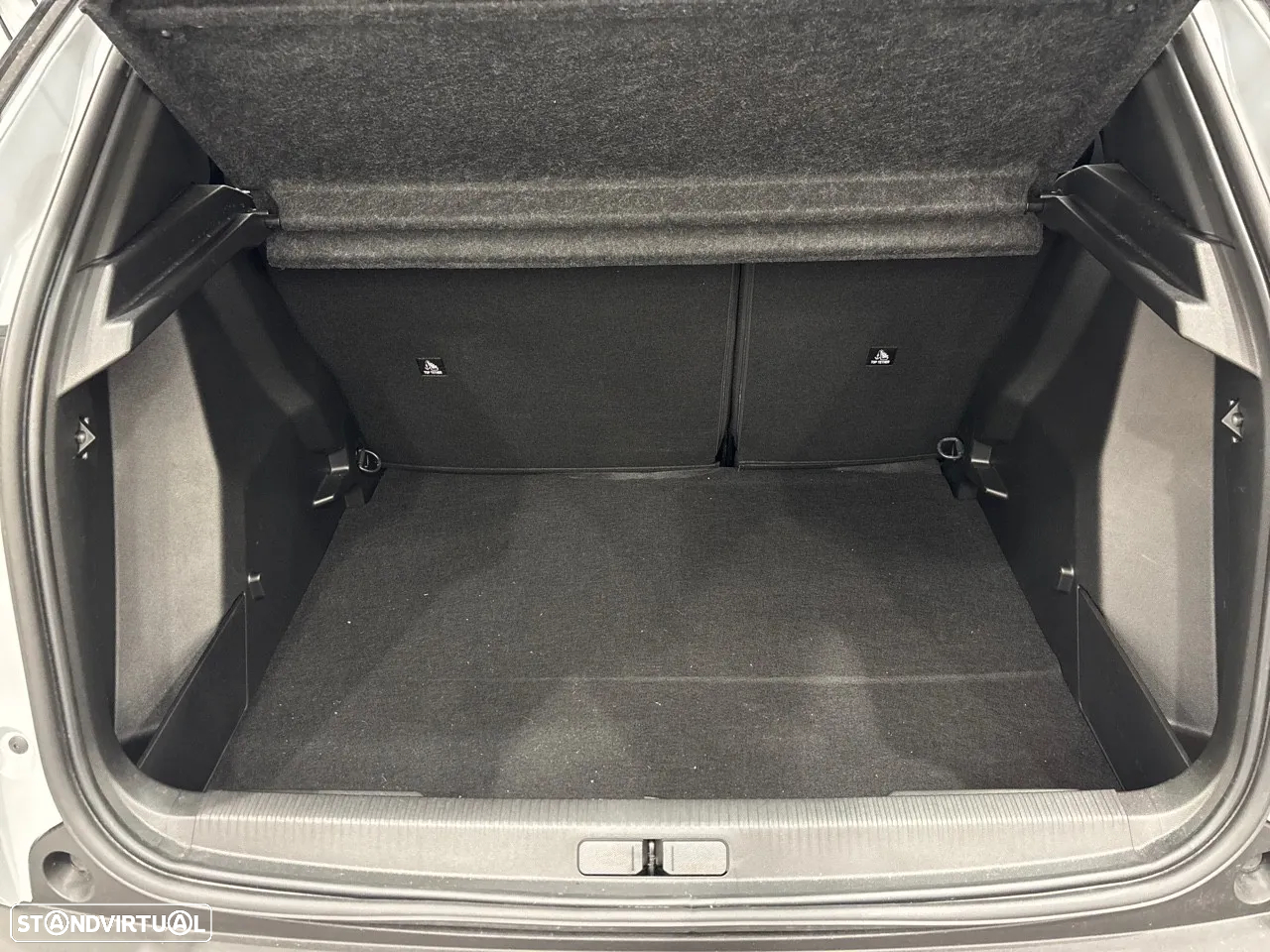 Peugeot e-2008 54 kWh Active - 7