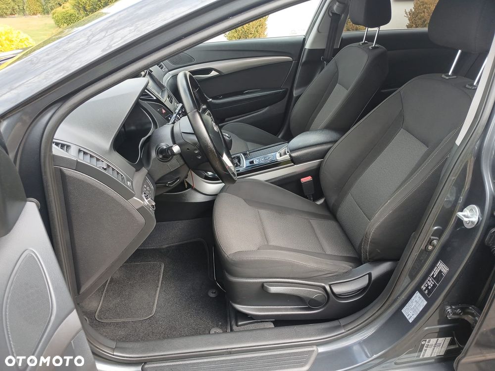 Hyundai i40 i40cw 1.7 CRDi Fifa World Cup Edition - 11