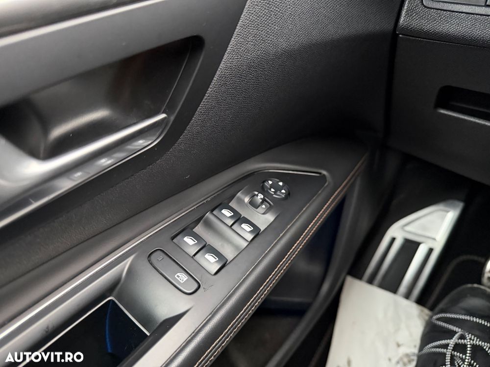 Peugeot 5008 1.5 BlueHDI s&s GT-Line - 33