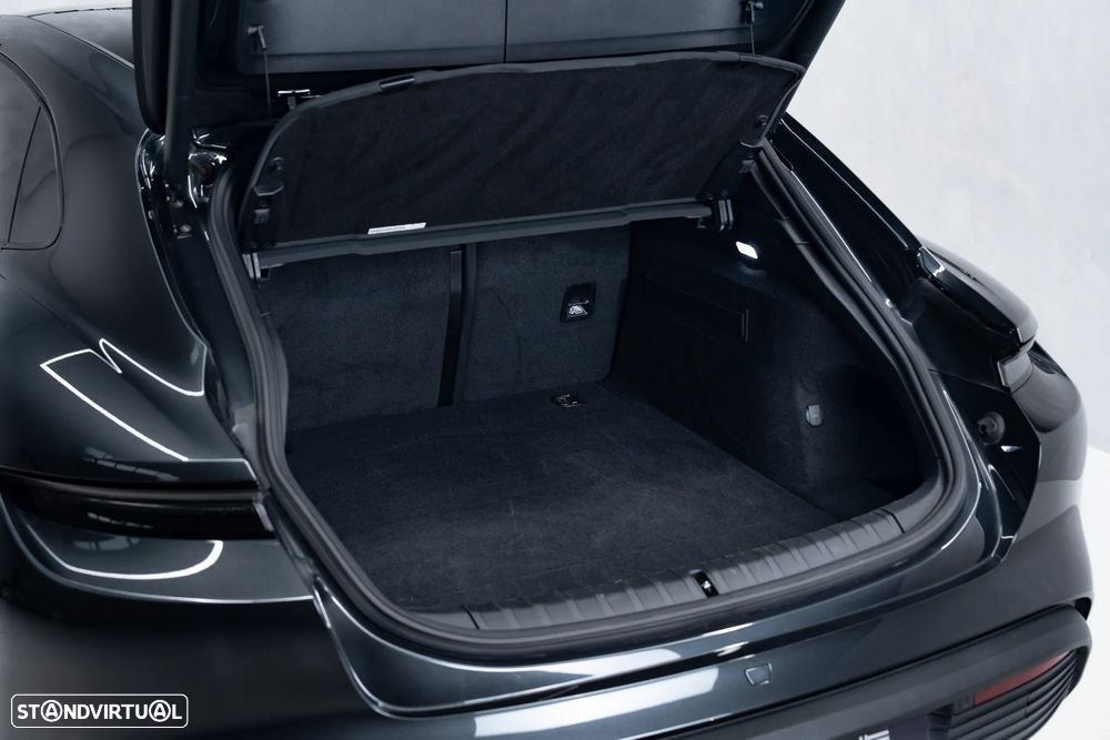 Porsche Taycan Sport Turismo Standard - 12
