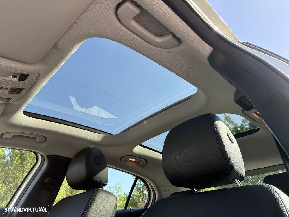Mercedes-Benz GLA 180 d - 15