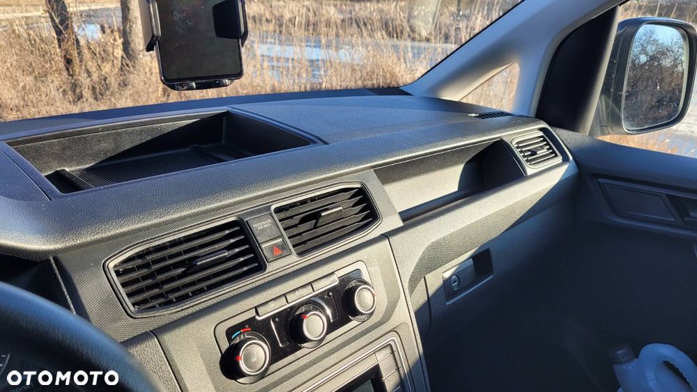 Volkswagen Caddy - 10