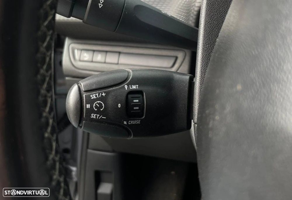 Peugeot 2008 1.2 PureTech Allure - 13