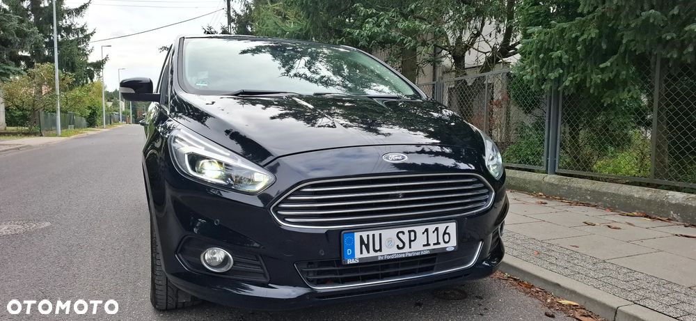 Ford S-Max - 14