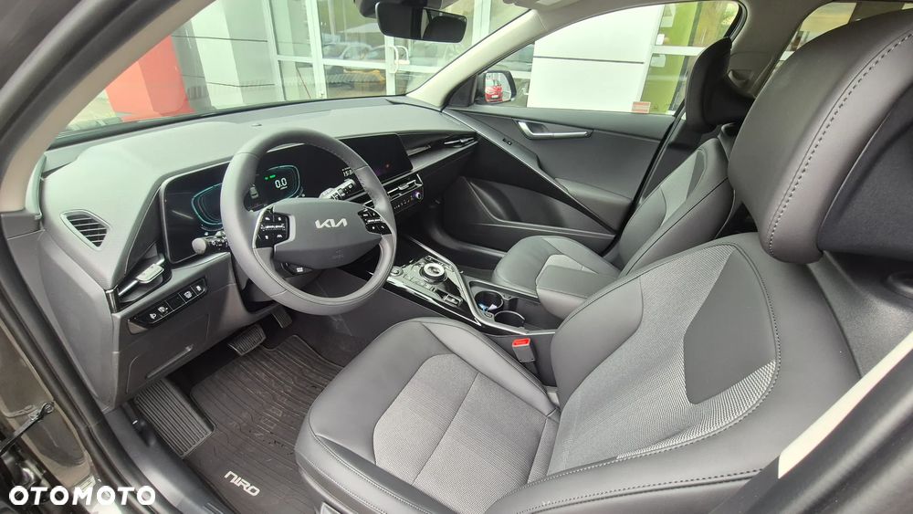 Kia Niro 1.6 GDI Hybrid L - 16
