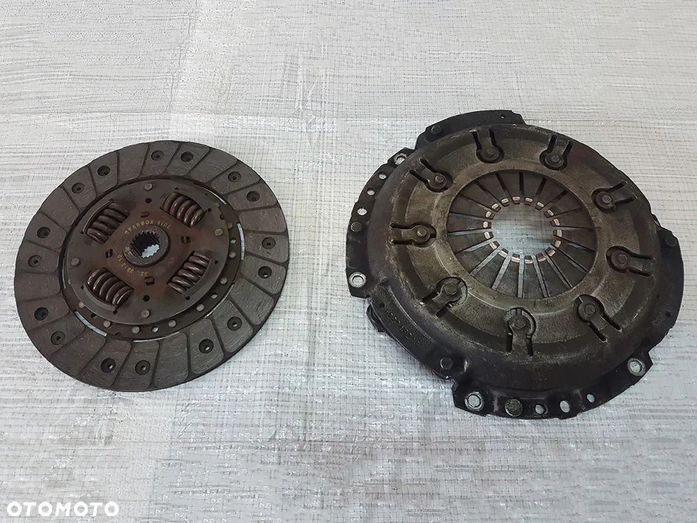 Sprzęgło (tarcza i docisk) do Suzuki Vitara I