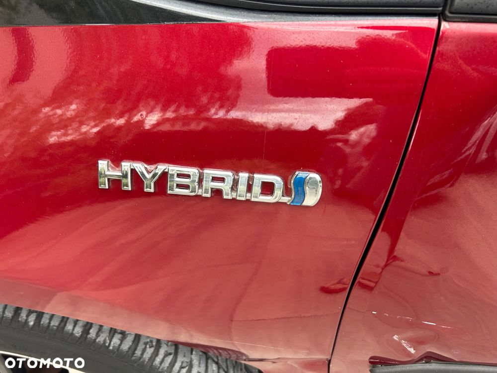 Toyota Yaris Hybrid 100 Selection Platinum - 25