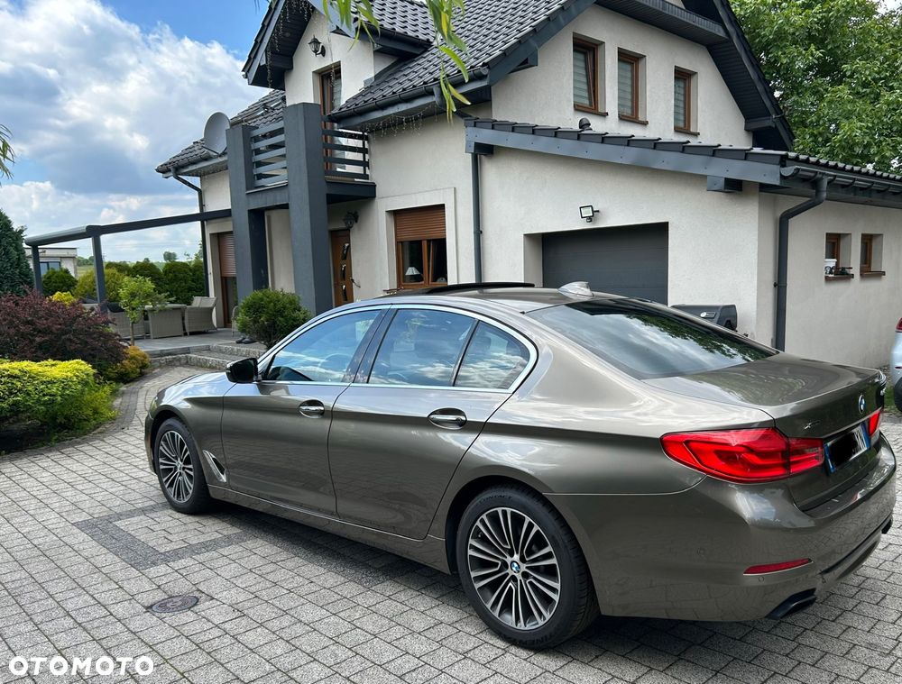 BMW Seria 5 540i xDrive Luxury Line sport - 20