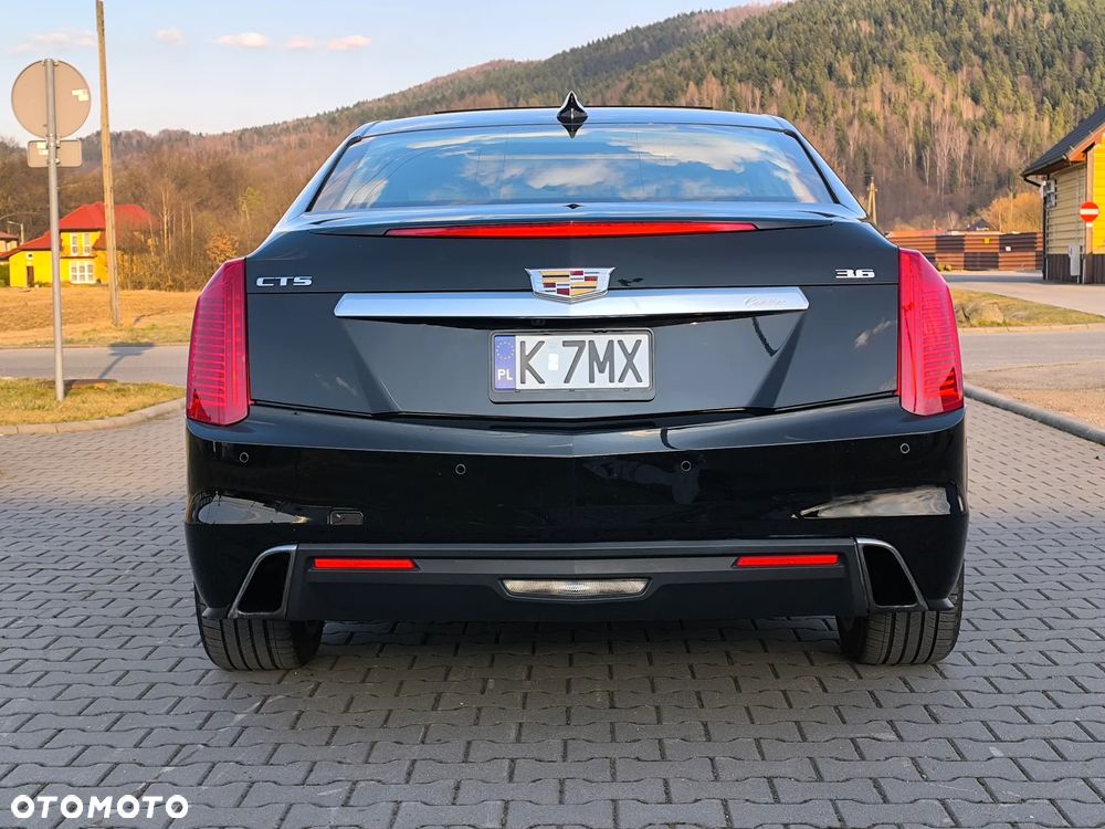 Cadillac CTS - 4