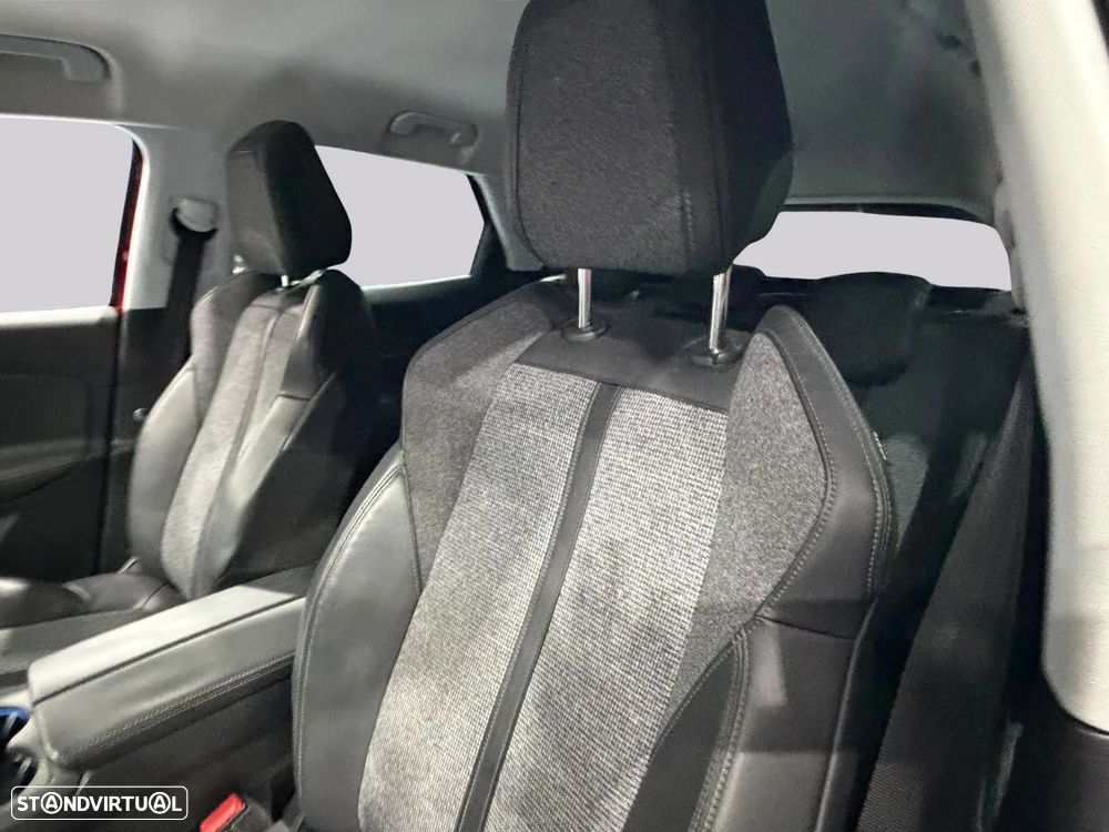 Peugeot 3008 - 16