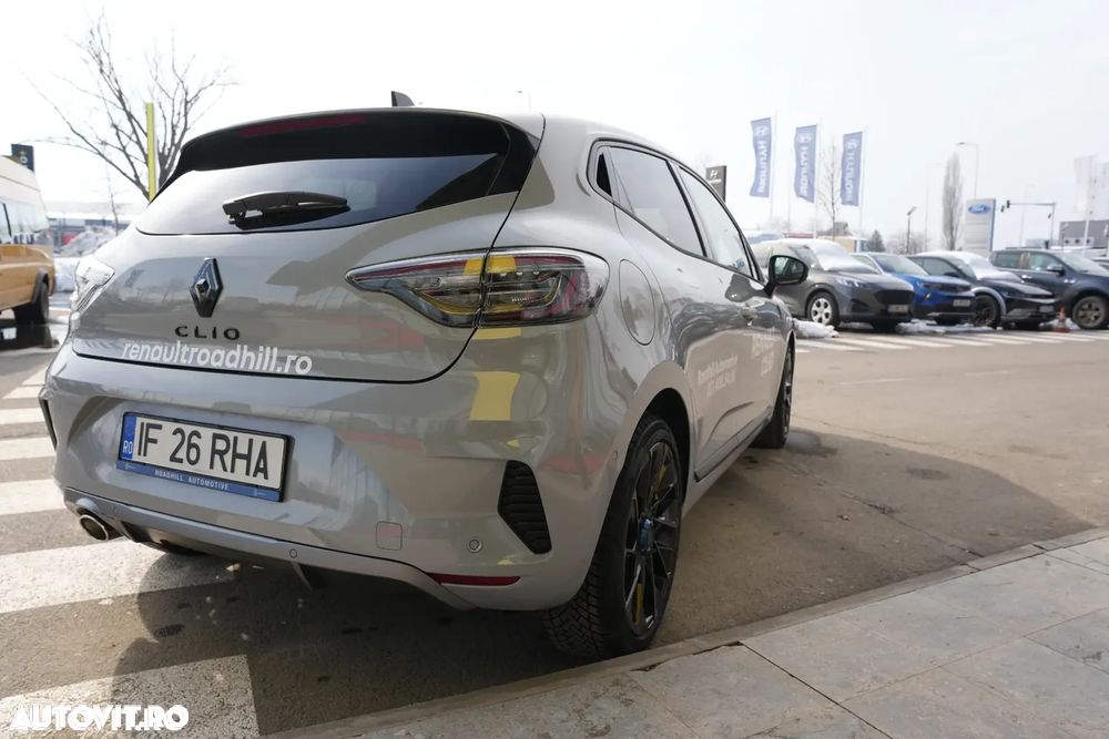 Renault Clio - 11