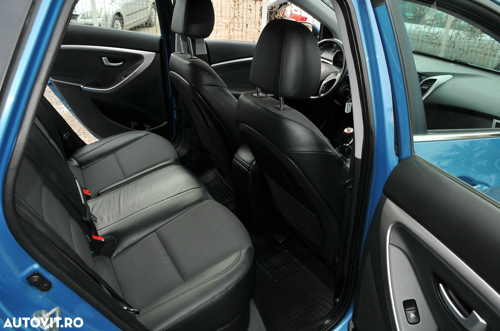 Hyundai i30 i30cw 1.6 CRDi blue Style - 11