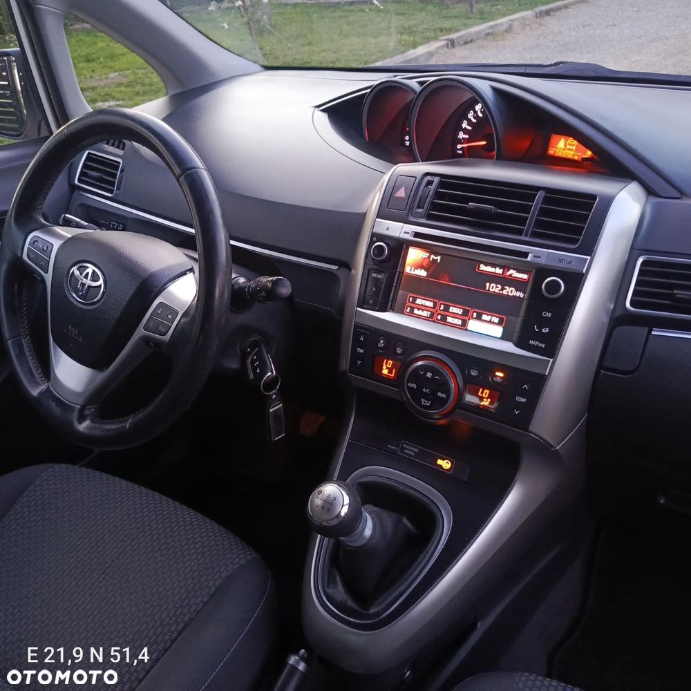 Toyota Verso 2.0 D-4D 5-Sitzer Executive - 7