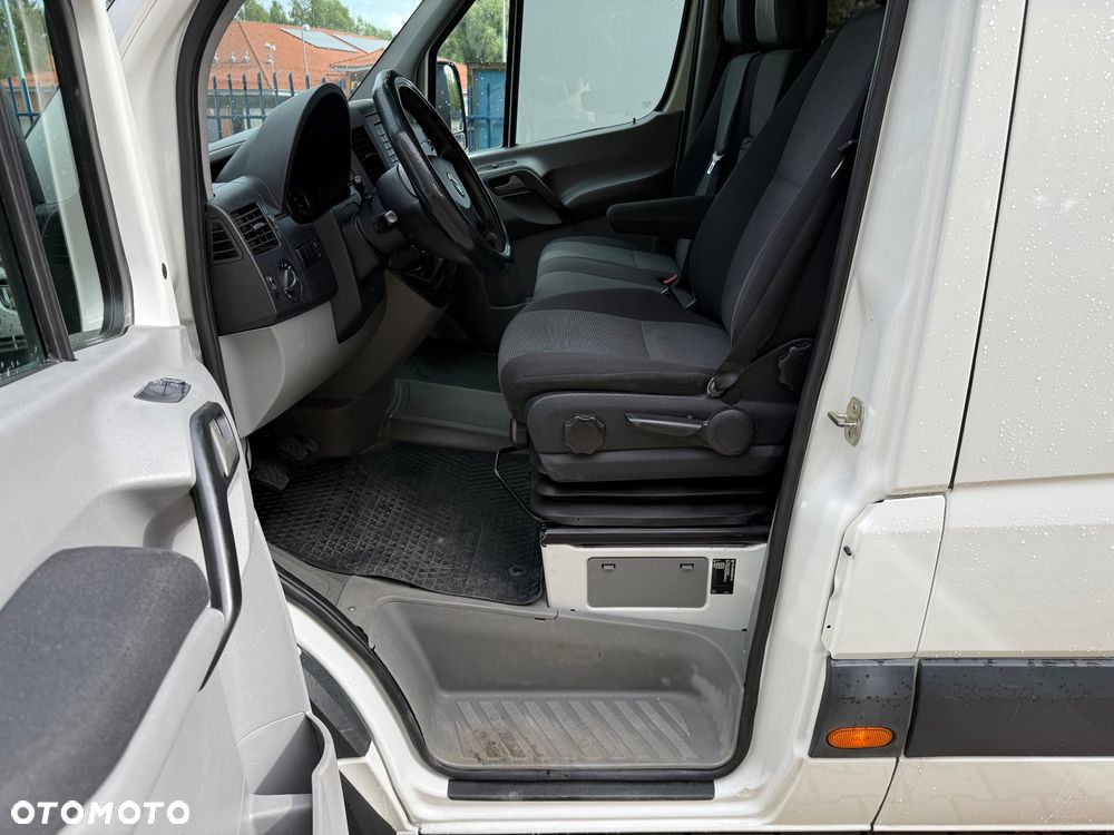Volkswagen Crafter - 21