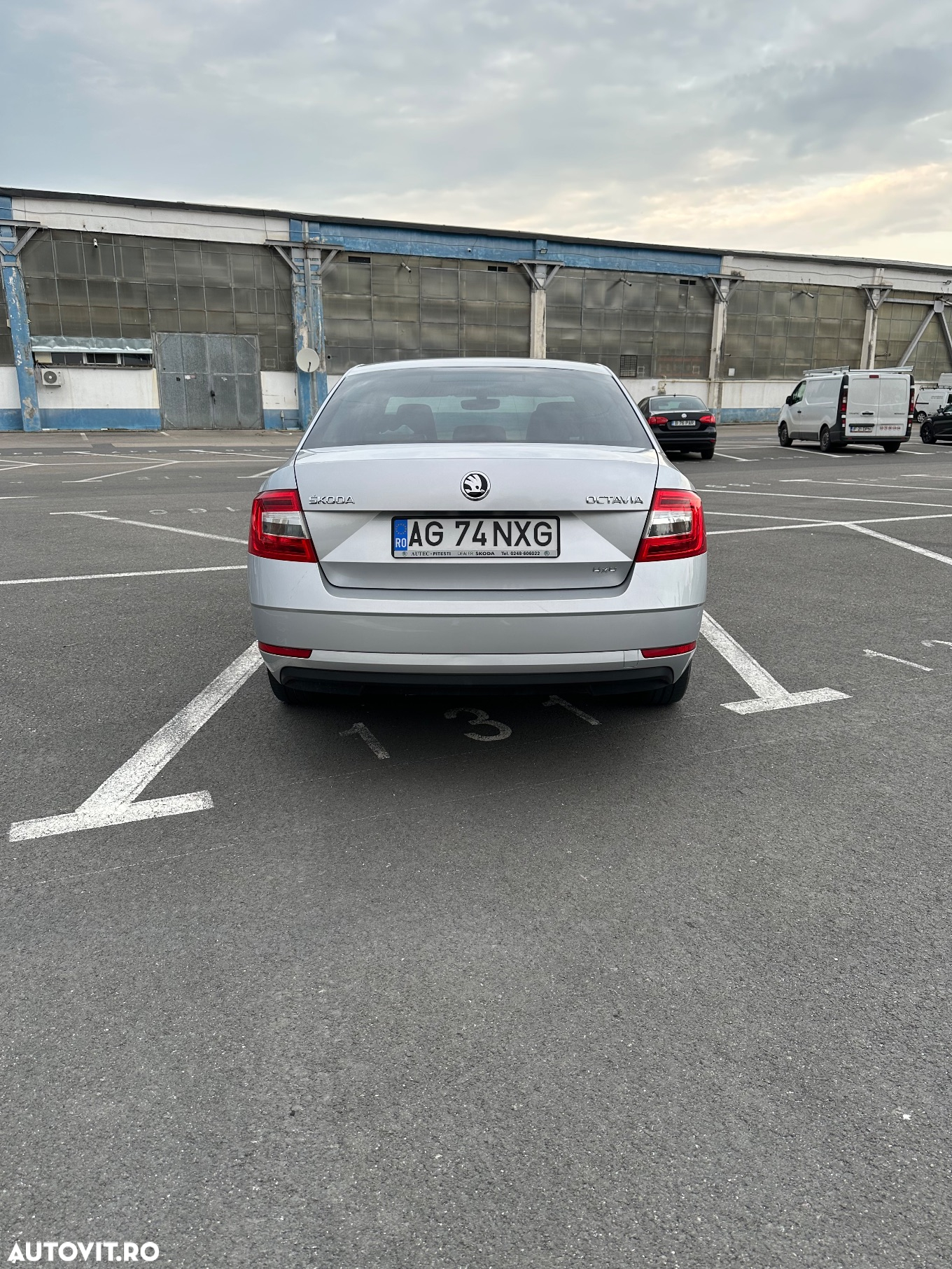 Skoda Octavia 2.0 TDI DSG 4X4 Style - 7