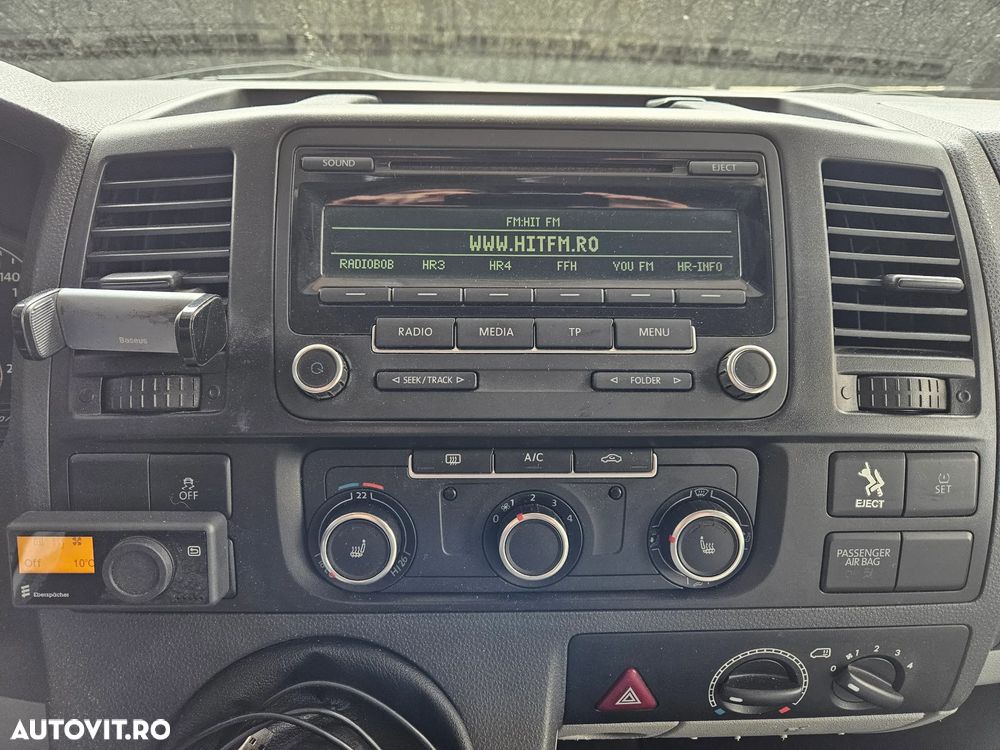 Volkswagen Caravelle - 23