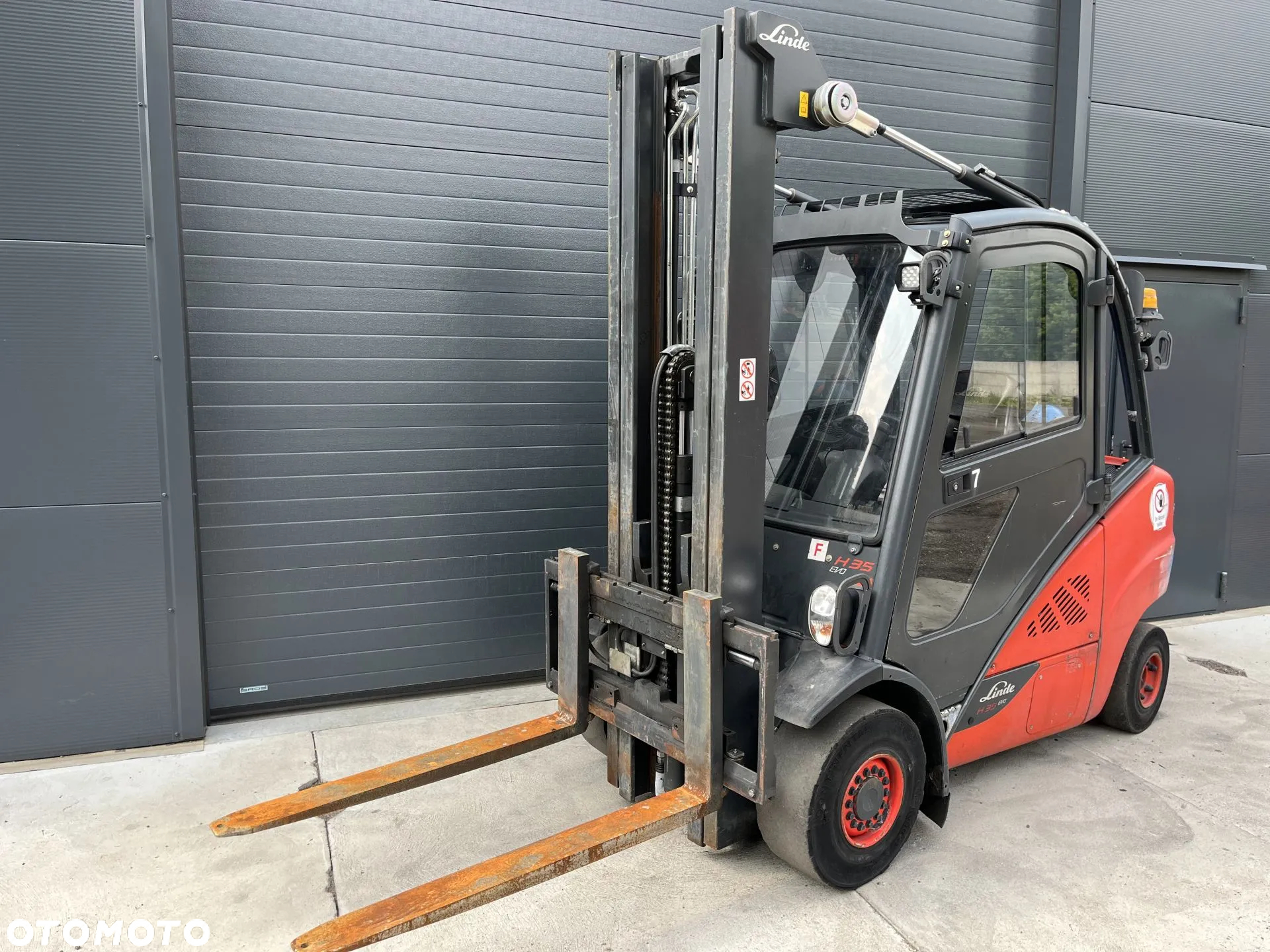 Linde H35-T Gaz LPG TRIPLEX kabina przesuw boczny  oświetlenie drogowe - 20