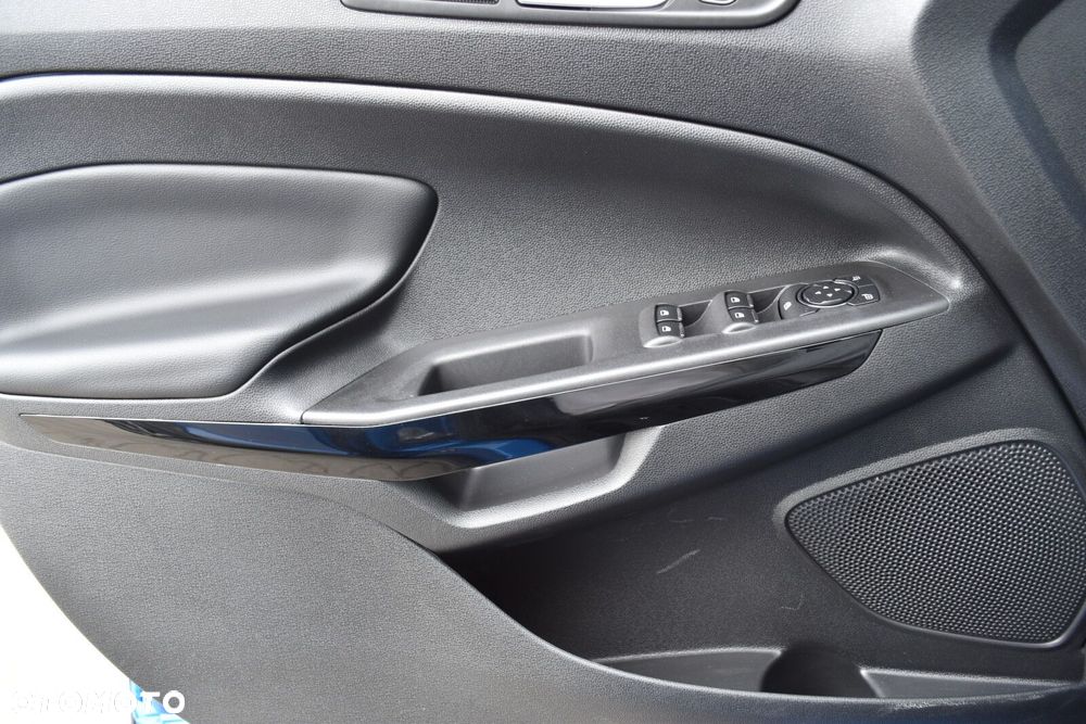 Ford EcoSport - 22