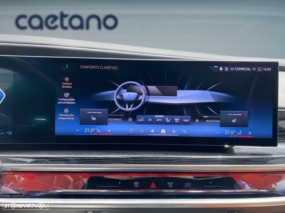 BMW 750 750e xDrive Pack Desportivo M - 13