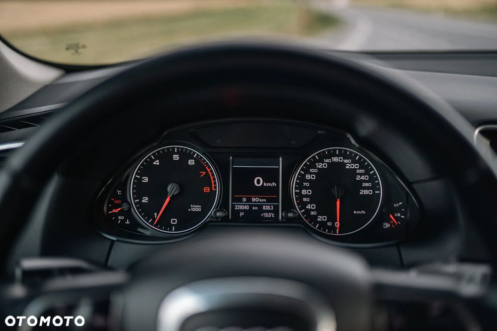 Audi Q5 2.0 TFSI Quattro S tronic - 11