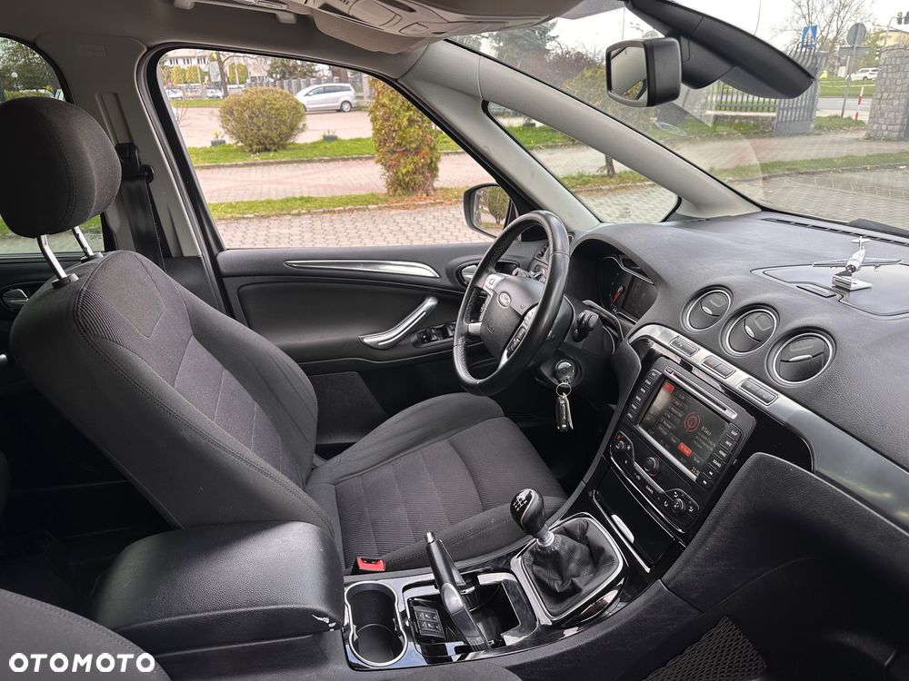 Ford S-Max 2.0 TDCi DPF Business Edition - 29