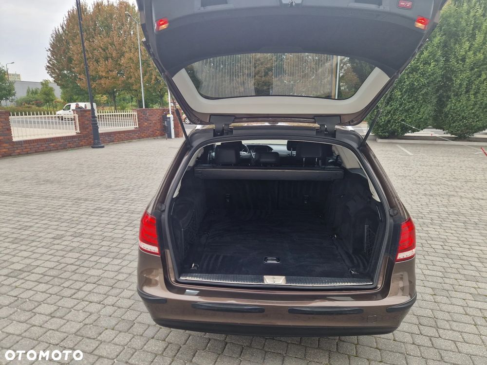 Mercedes-Benz Klasa E 250 BlueTEC 9G-TRONIC Avantgarde - 11