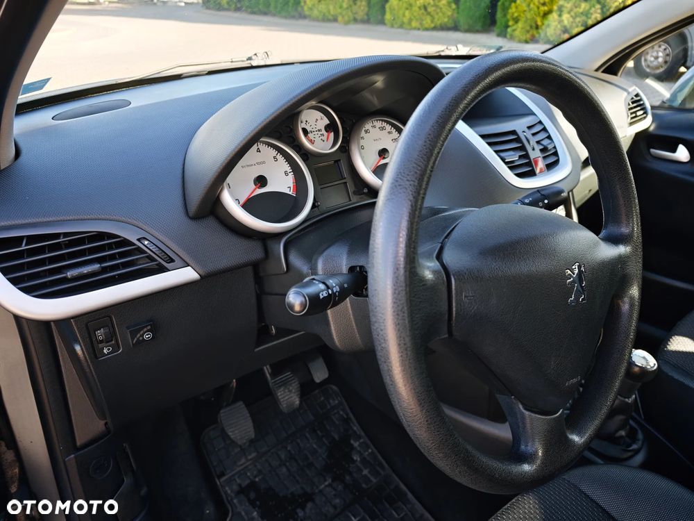 Peugeot 207 - 27