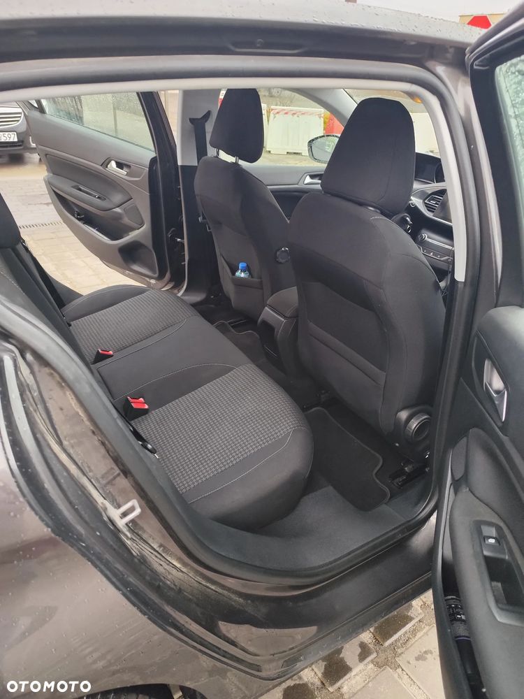 Peugeot 308 1.6 BlueHDi Allure S&S - 12