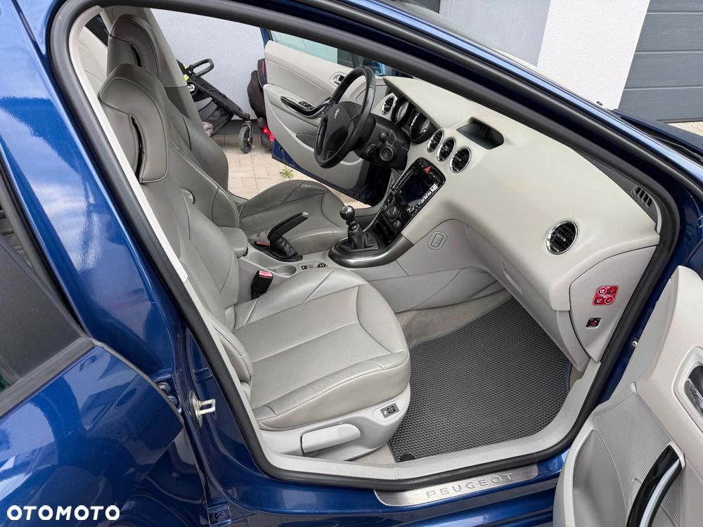 Peugeot 308 HDi FAP 135 Business Line - 12
