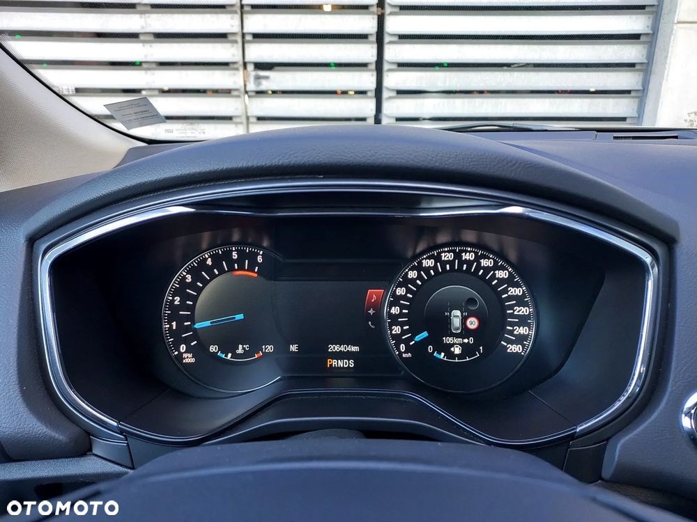 Ford Mondeo Turnier 2.0 TDCi Start-Stopp PowerShift-Aut Titanium - 36