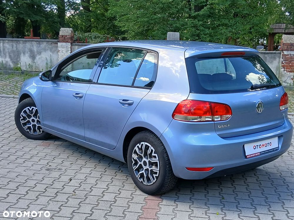 Volkswagen Golf 1.6 Comfortline - 5