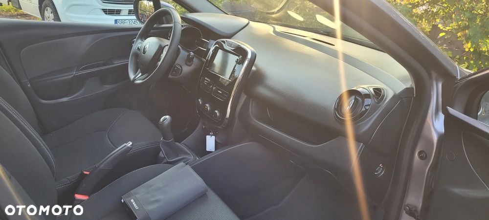Renault Clio - 20