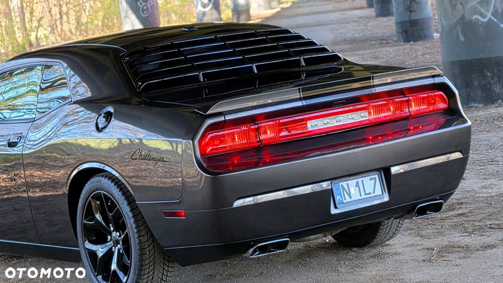 Dodge Challenger - 20