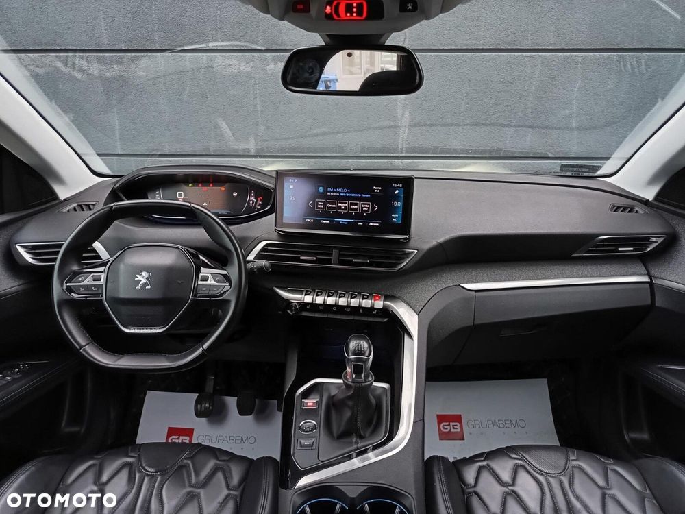 Peugeot 3008 1.2 PureTech Allure S&S - 21