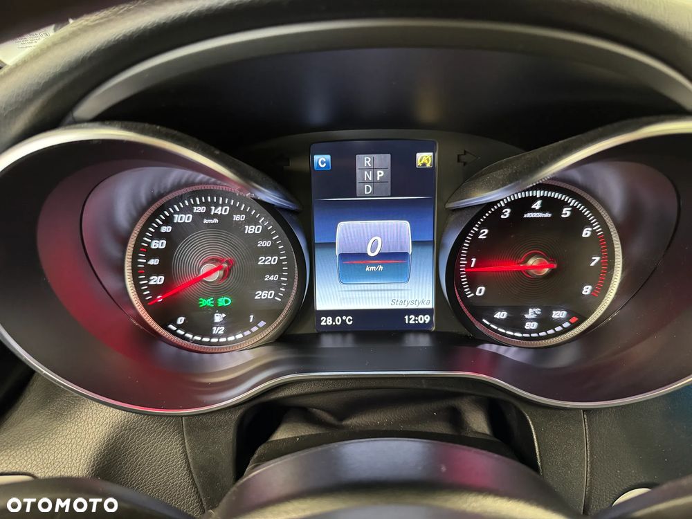 Mercedes-Benz GLC - 16