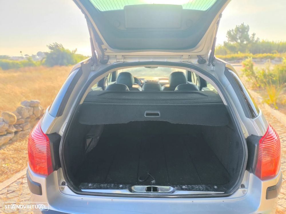 Peugeot 407 SW 2.2 HDi SE Navteq - 5